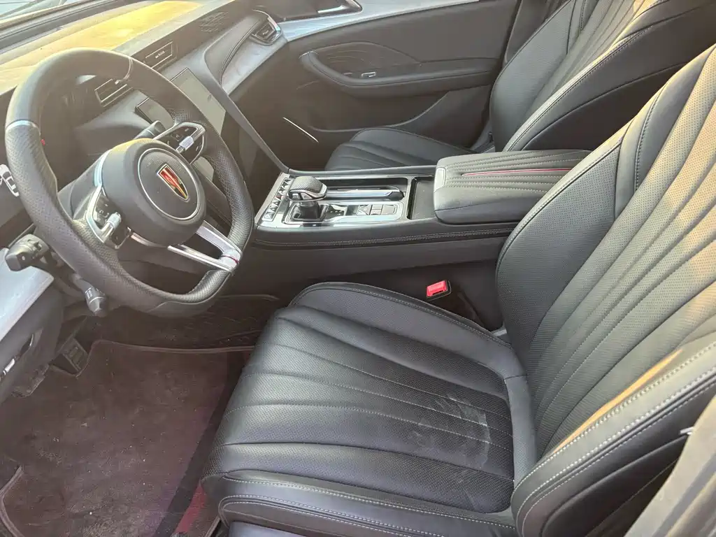 Hongqi H5 2025 1.5T DCT Xuanying Edition купить на сайте DeffCars