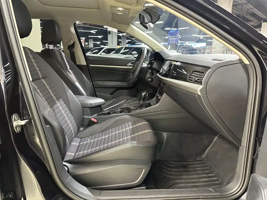 Lavida 2021 280TSI DSG Comfort Edition купить на сайте DeffCars