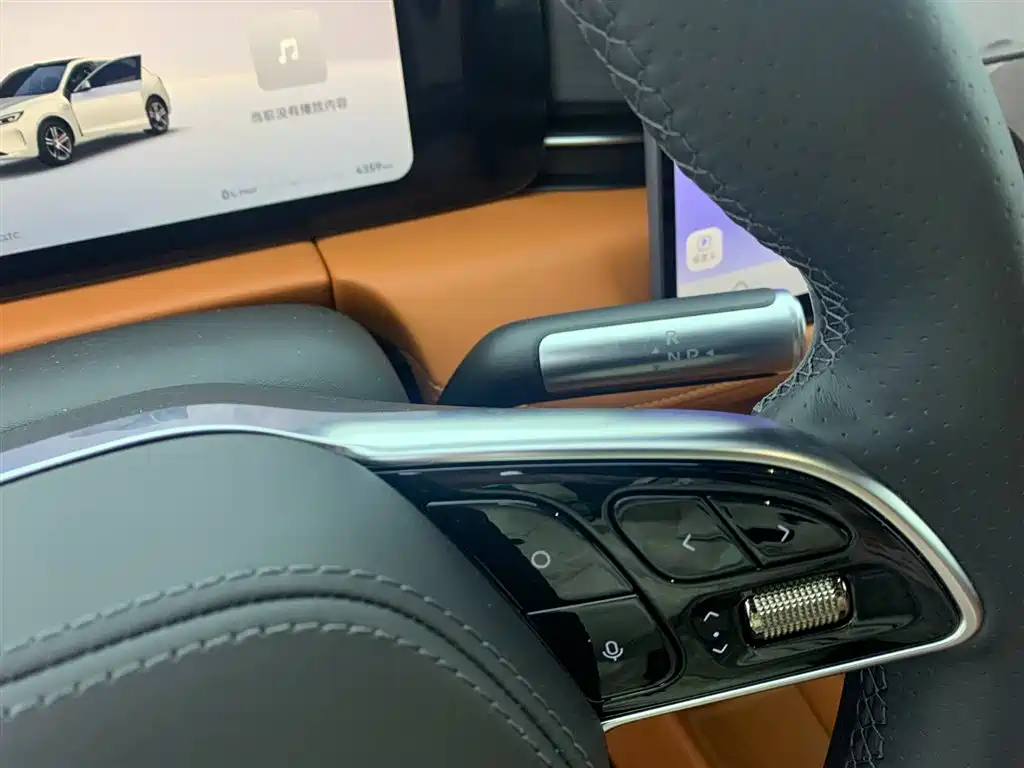 Wenjie M5 2025 extended range Ultra four-wheel drive version купить на сайте DeffCars