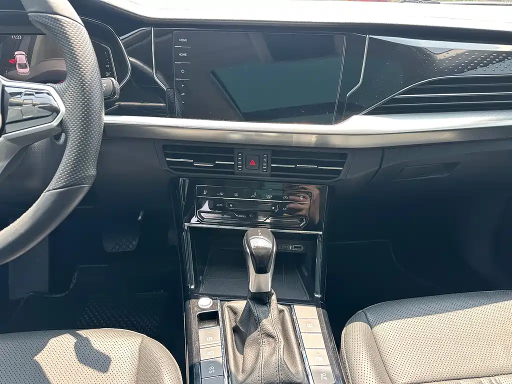 Passat 2022 330TSI Starry Sky Premium Edition купить на сайте DeffCars