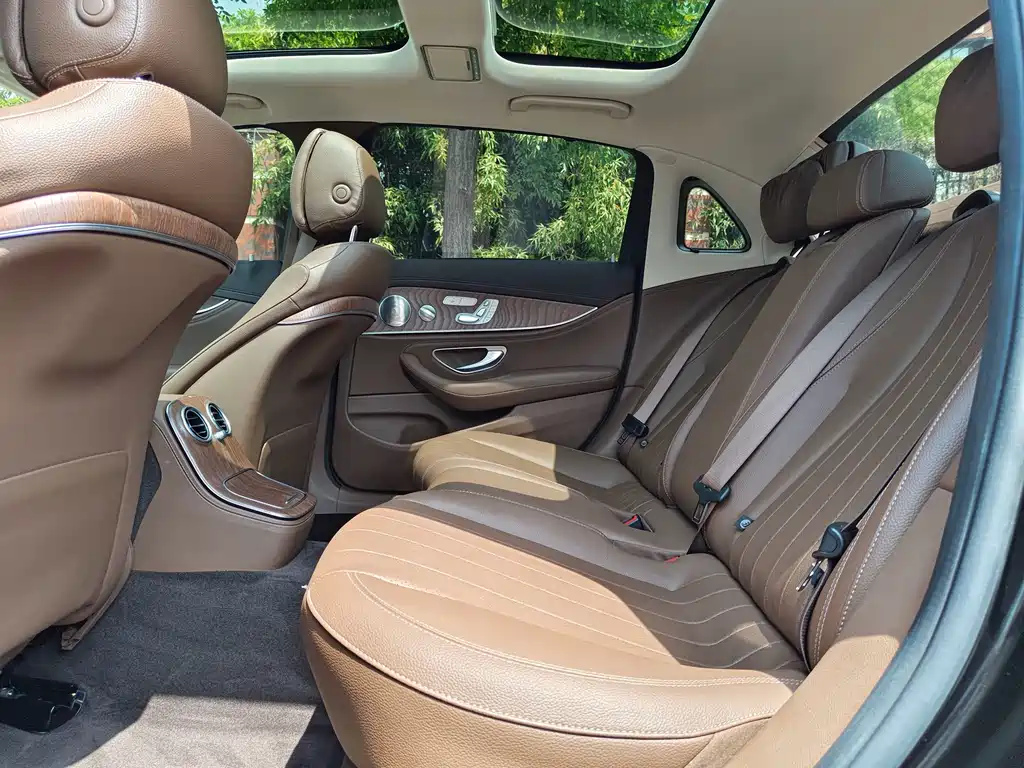 Mercedes-Benz E-Class 2022 E 300 L Luxury Model купить на сайте DeffCars