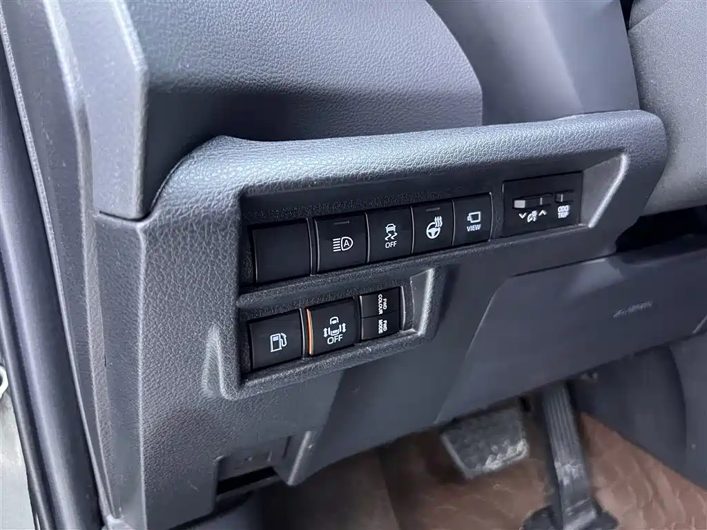 SIENNA 2021 2.5L Hybrid Platinum Edition купить на сайте DeffCars