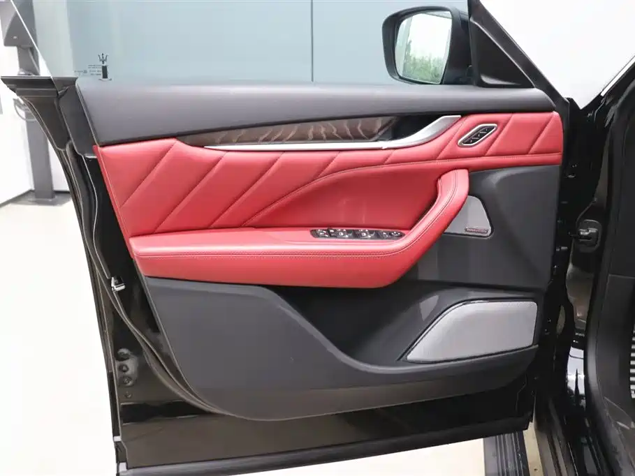 Levante 2021 3.0T Deluxe Edition купить на сайте DeffCars