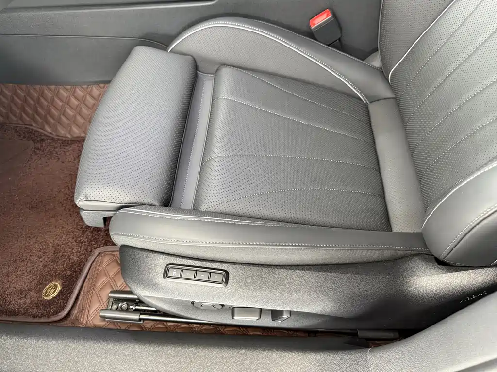 Passat 2025 Pro 380TSI Long Yao Edition купить на сайте DeffCars
