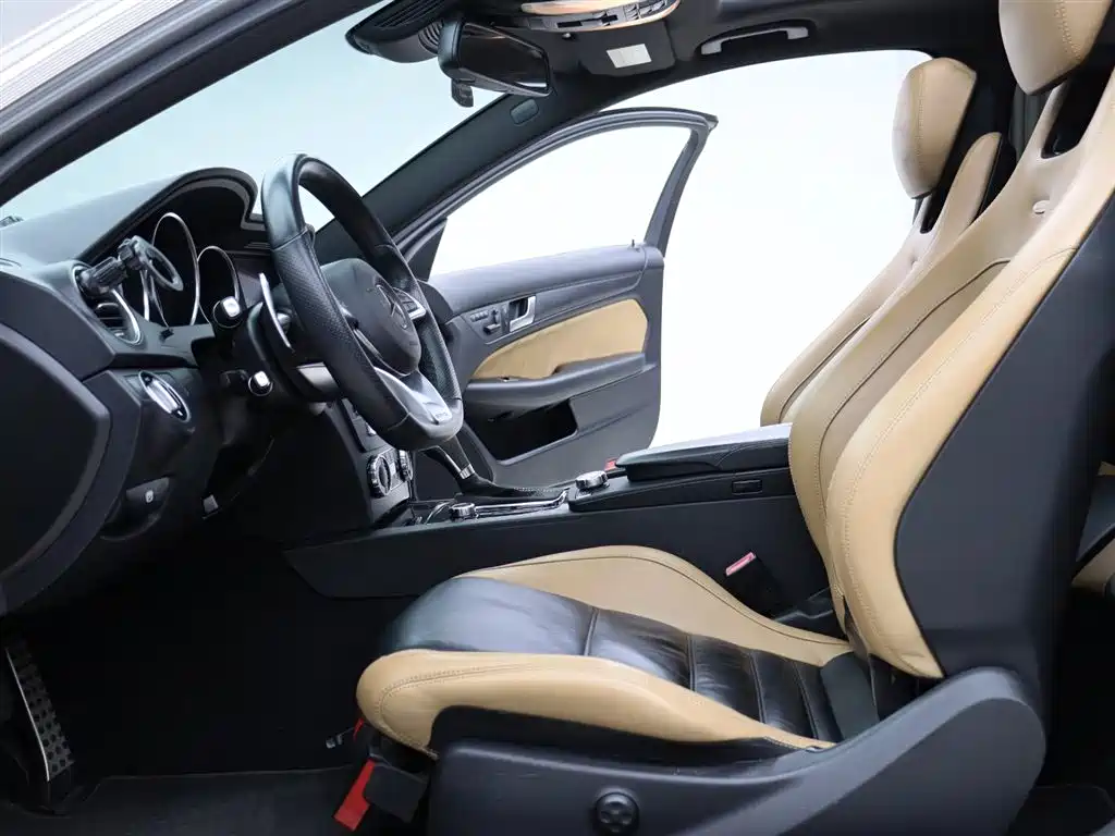 Mercedes-Benz C-Class AMG 2012 AMG C 63 Coupe Dynamic купить на сайте DeffCars