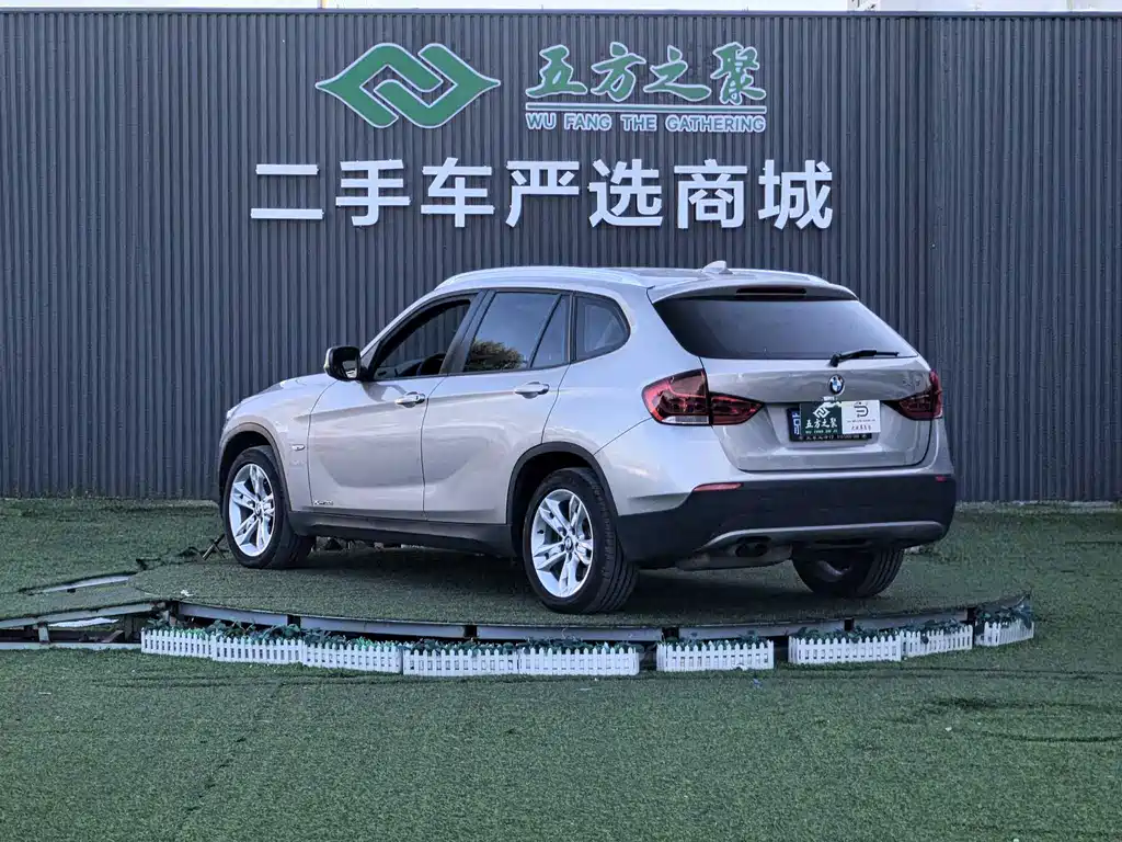 BMW X1 2012 xDrive20i luxury model купить на сайте DeffCars