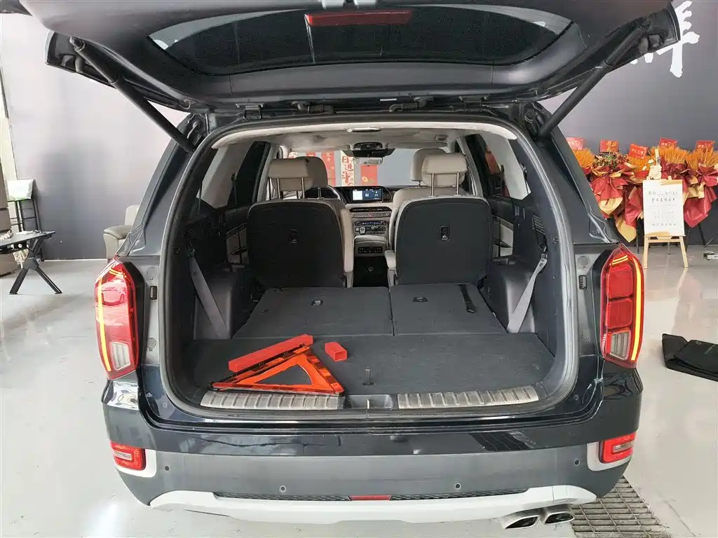 Paristi 2021 3.5L automatic four-wheel drive GLS купить на сайте DeffCars
