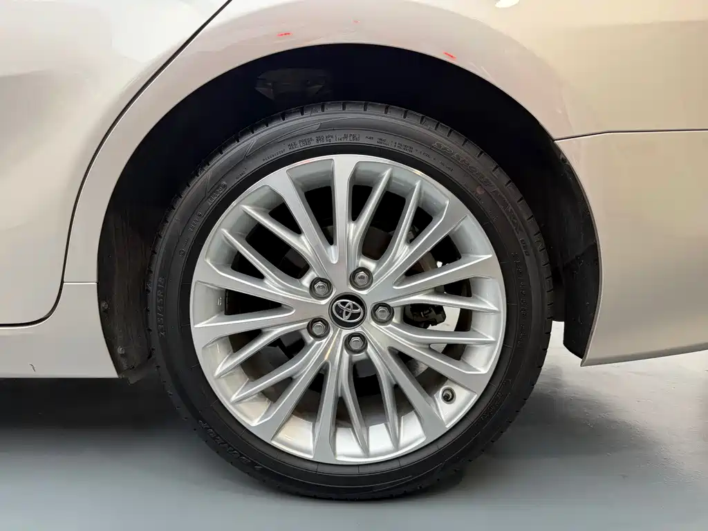 Camry 2019 facelift 2.5G Deluxe Edition купить на сайте DeffCars