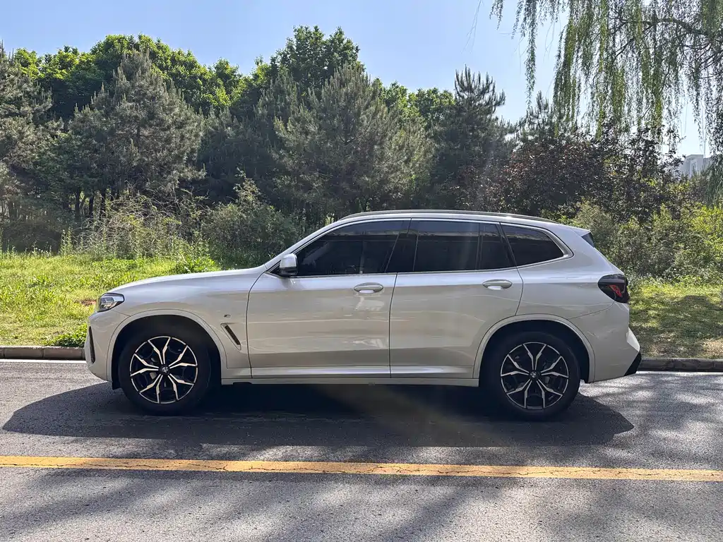 BMW X3 2022 facelift xDrive25i M sports package купить на сайте DeffCars