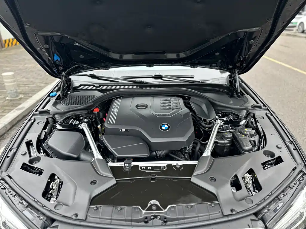 BMW 5 Series 2023 facelift 530Li exclusive M sports package купить на сайте DeffCars