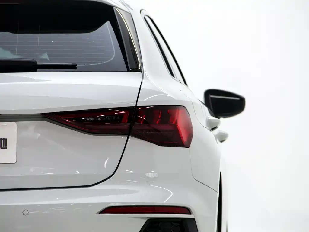 Audi A3 2024 Sportback 35 TFSI luxury sports model купить на сайте DeffCars