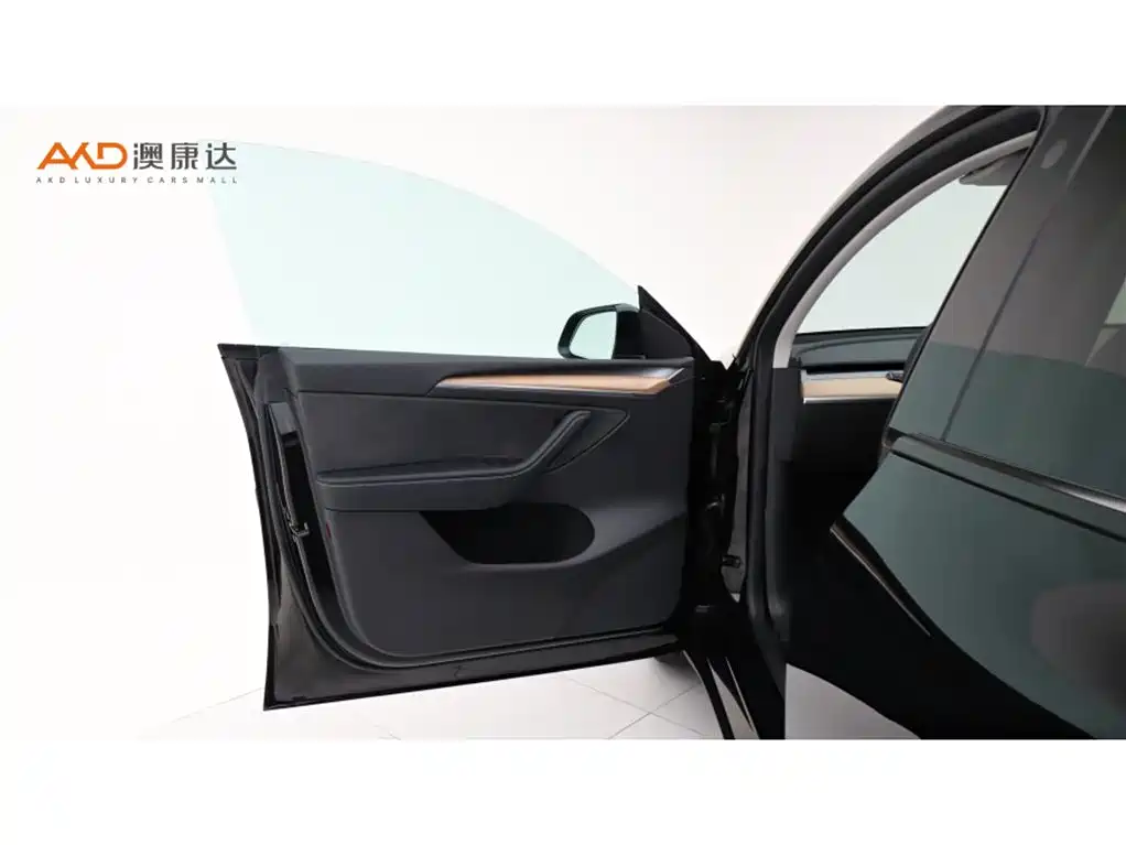 TeslaModel Y/22/modified rear-wheel drive version купить на сайте DeffCars