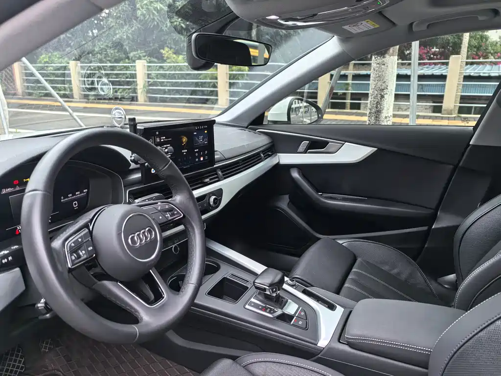 Audi A4L 2024 40 TFSI Fashionable and Dynamic купить на сайте DeffCars