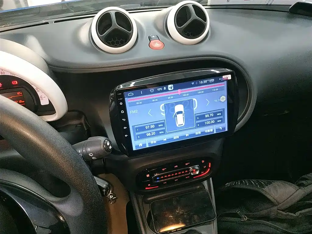 smart forfour 2016 1.0L 52kW smart version купить на сайте DeffCars