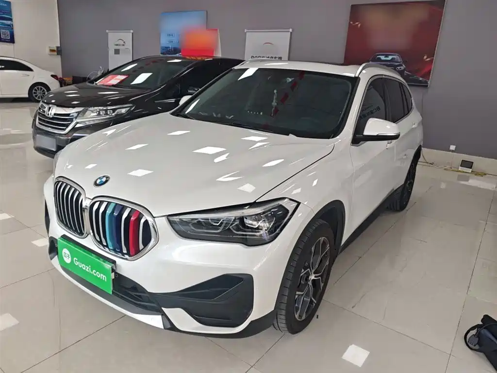 BMW X1 2020 sDrive25Li Leading Model купить на сайте DeffCars