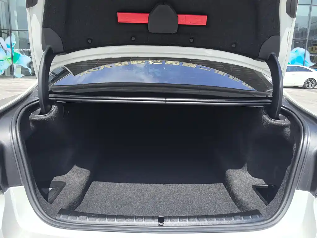 BMW 5 Series 2021 530Li Leading M Sports Package купить на сайте DeffCars