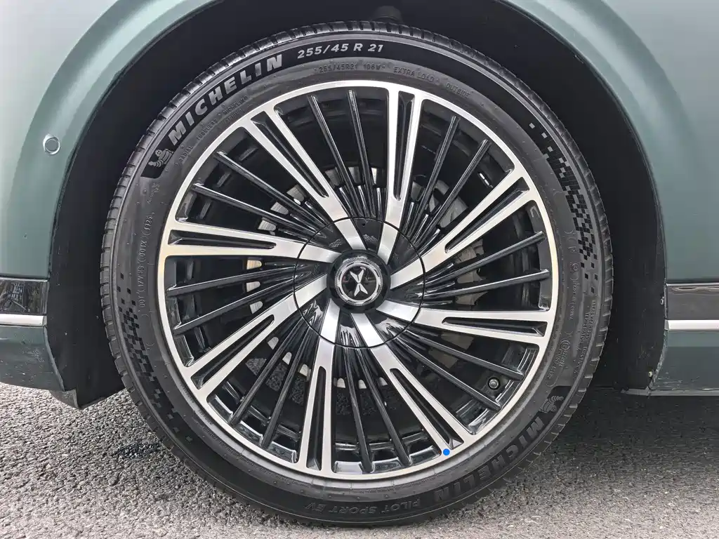 Xpeng G9 2024 model 702 Max купить на сайте DeffCars