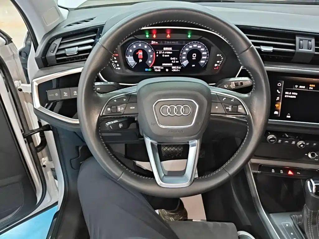 Audi Q3 2020 35 TFSI aggressive and dynamic купить на сайте DeffCars