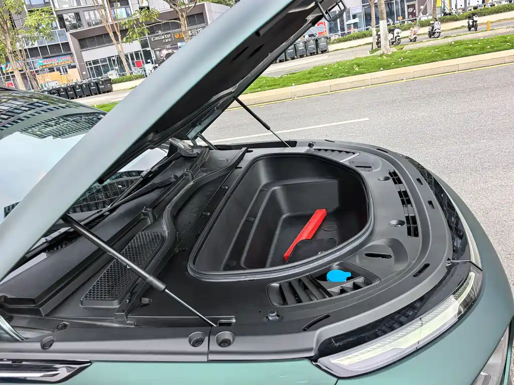 Xpeng G9 2024 model 702 Max купить на сайте DeffCars