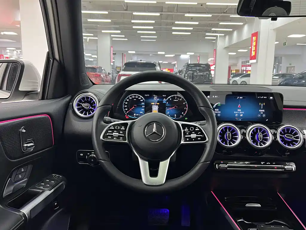 Mercedes-Benz GLB 2023 GLB 220 Dynamic купить на сайте DeffCars