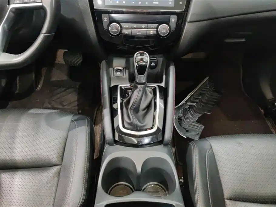 Qashqai 2022 2.0L CVT XV Prem Deluxe Edition купить на сайте DeffCars