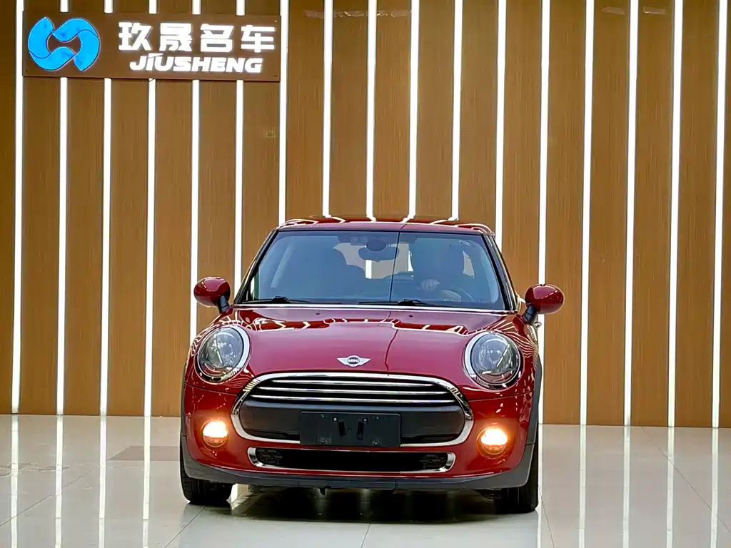 Mini 2016 1.2T one avant-garde купить на сайте DeffCars