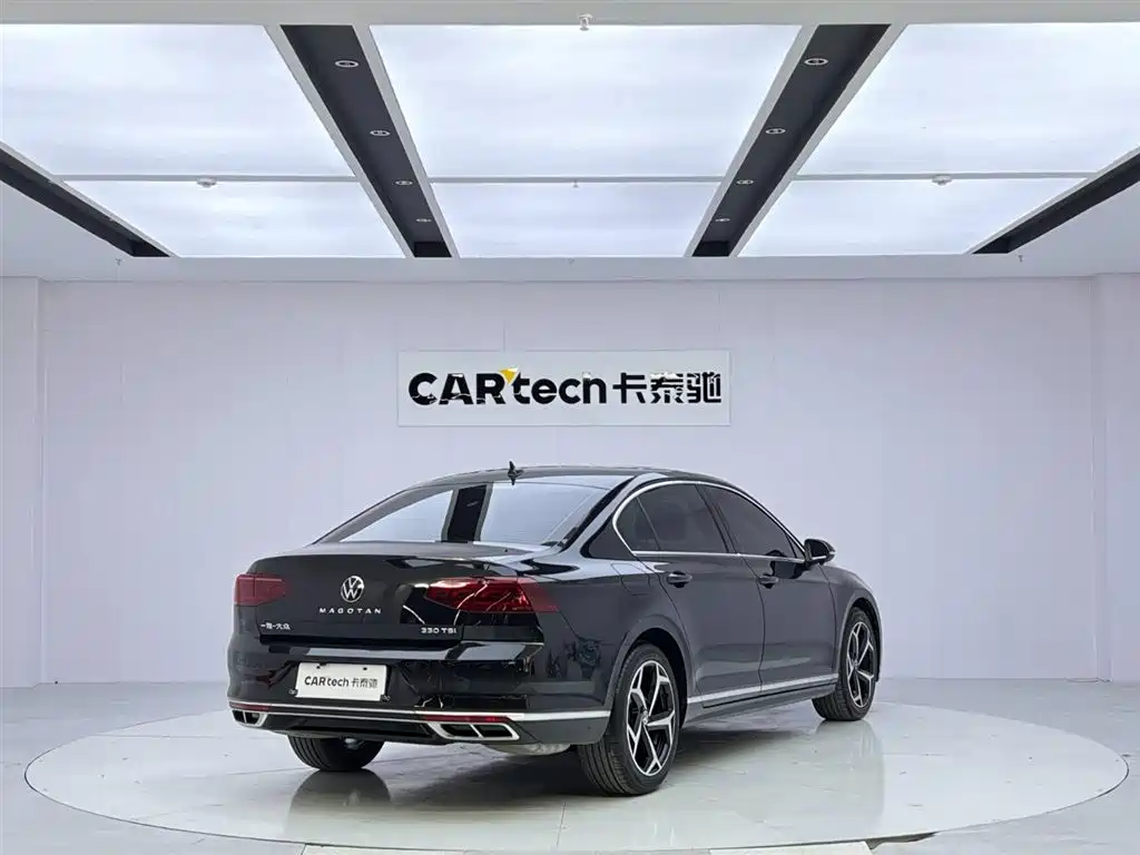 Magotan 2023 2 million commemorative edition 330TSI DSG leading model купить на сайте DeffCars