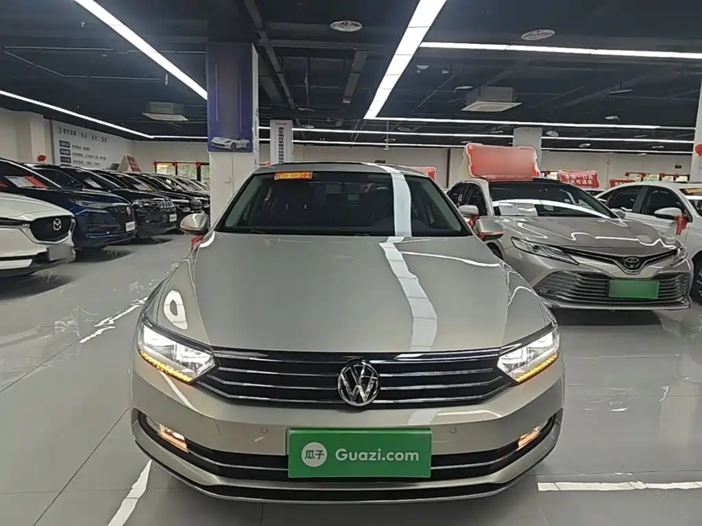 MAGOTAN 2019 330TSI DSG leading model National VI купить на сайте DeffCars