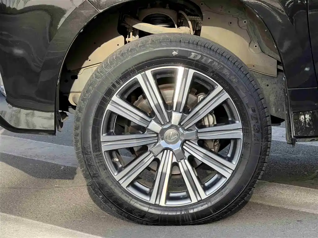 Lexus LX 2017 570 Premium Luxury Edition купить на сайте DeffCars