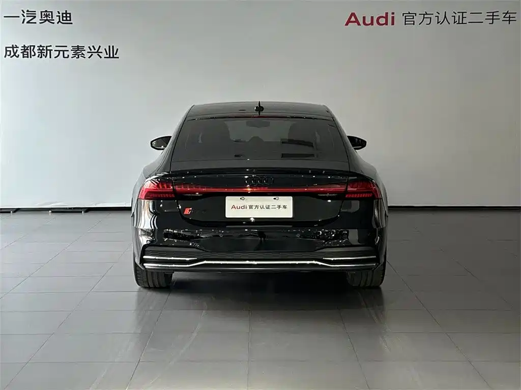 Audi A7 2023 45 TFSI Premium Selection купить на сайте DeffCars