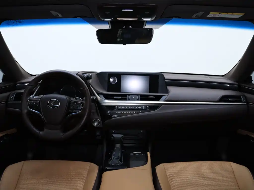 Lexus ES 2018 200 Excellence Edition National VI купить на сайте DeffCars