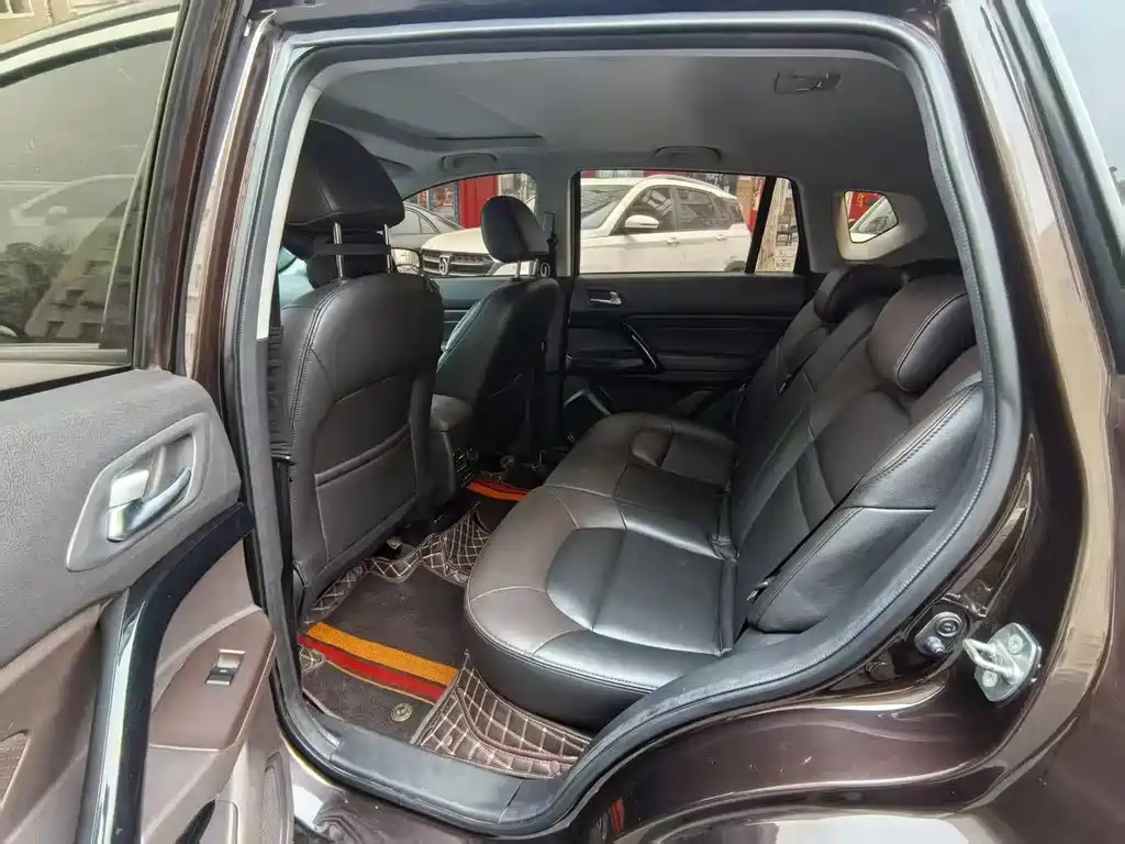 Trumpchi GS4 2017 200T Manual 2WD Elite Edition купить на сайте DeffCars