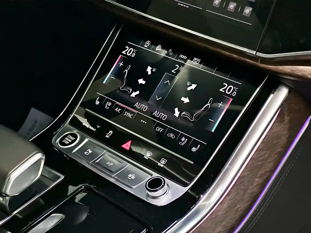 Audi Q7 2023 45 TFSI quattro S line sports купить на сайте DeffCars