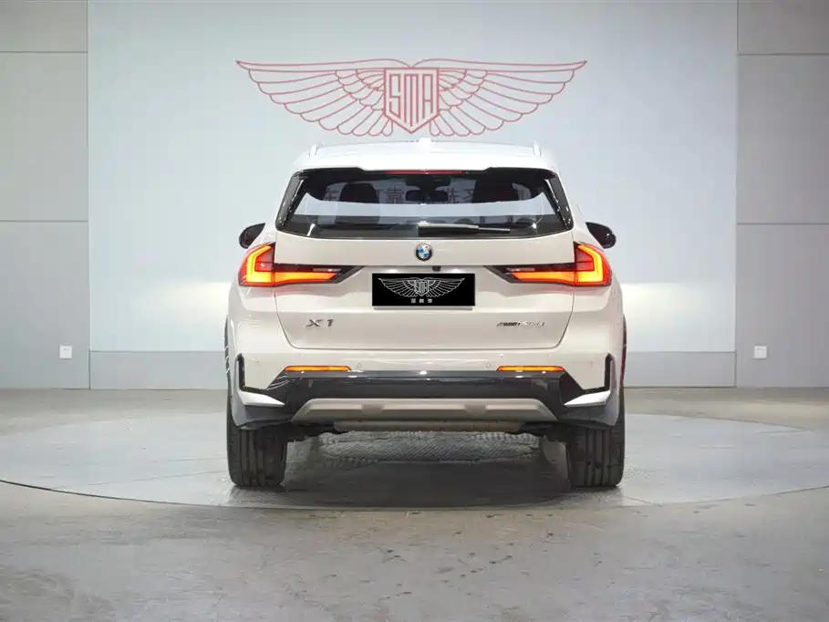 BMW X1 2024 sDrive25Li X Design Package купить на сайте DeffCars