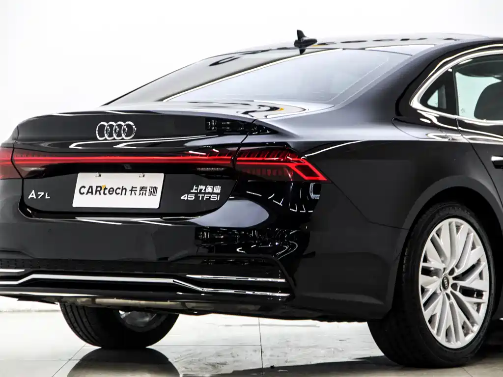 Audi A7L 2024 45TFSI S-line Dream Building Liquid Crystal Package купить на сайте DeffCars