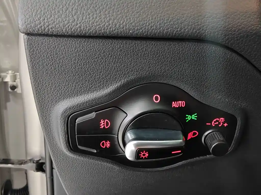 Audi Q5 2016 40 TFSI Technology купить на сайте DeffCars