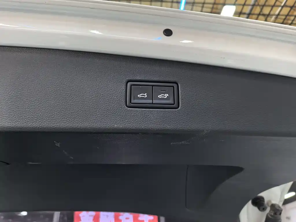 Tiguan L 2020 330TSI automatic two-wheel drive R-Line flagship version National VI купить на сайте DeffCars