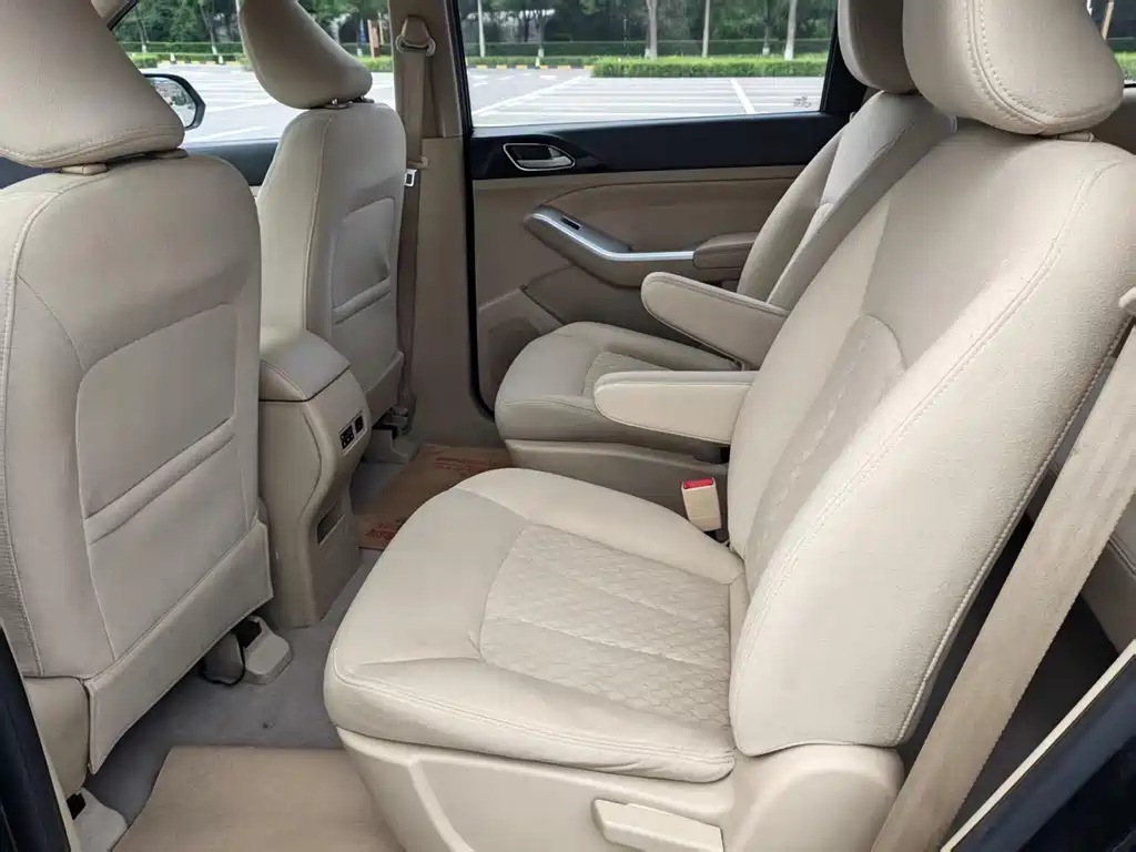Baojun 730 2014 1.5L manual standard 7 seats купить на сайте DeffCars