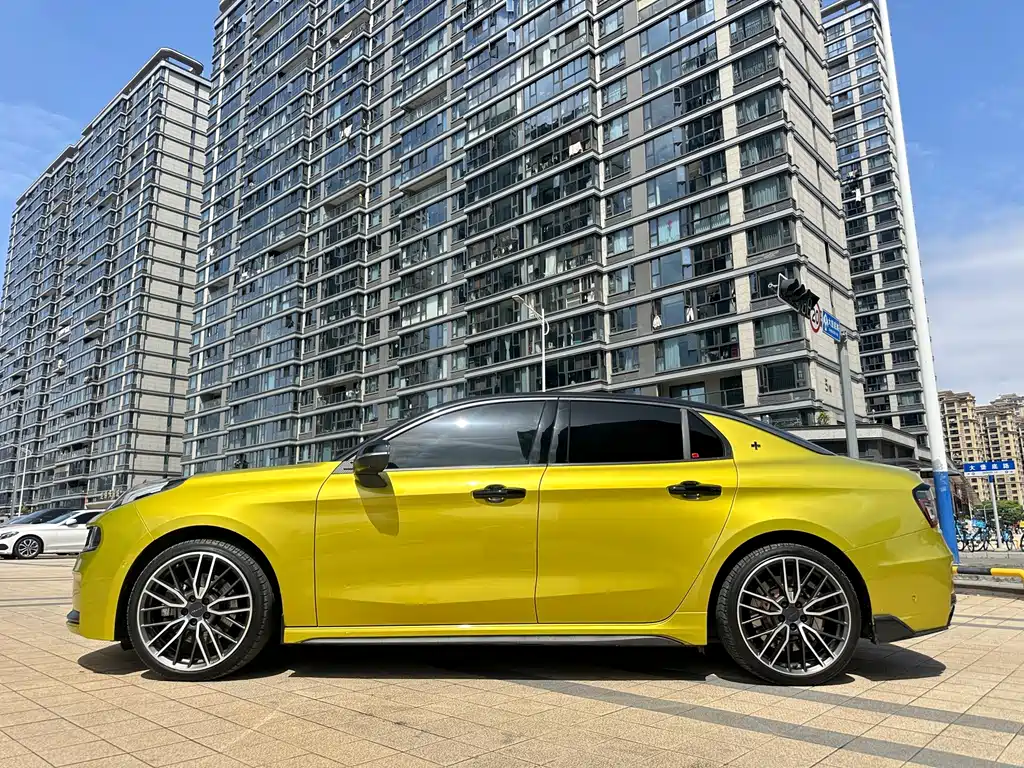 Lynk & Co 03 2021 03+ 2.0TD Automatic Wind Control Edition купить на сайте DeffCars