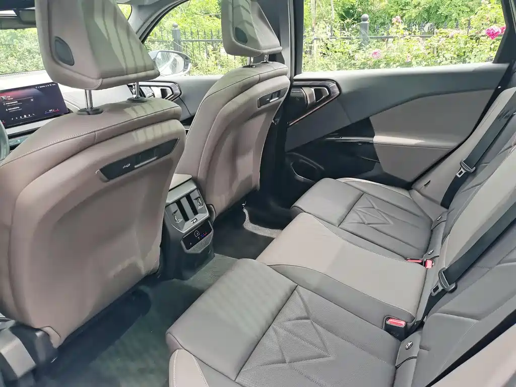 BMW X3 2025款 xDrive30L 尊享型 M运动套装 купить на сайте DeffCars