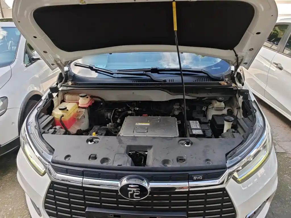 Yuan New Energy 2019 EV535 High Energy Pilot Edition купить на сайте DeffCars