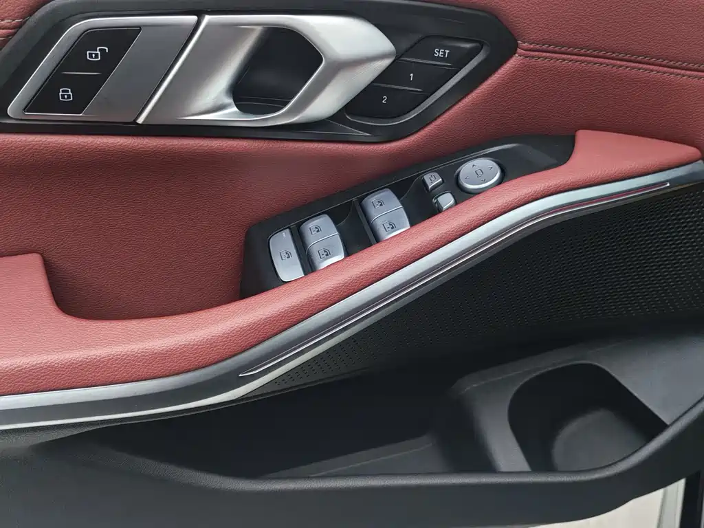BMW 3 Series 2024 325i M Sports Package купить на сайте DeffCars