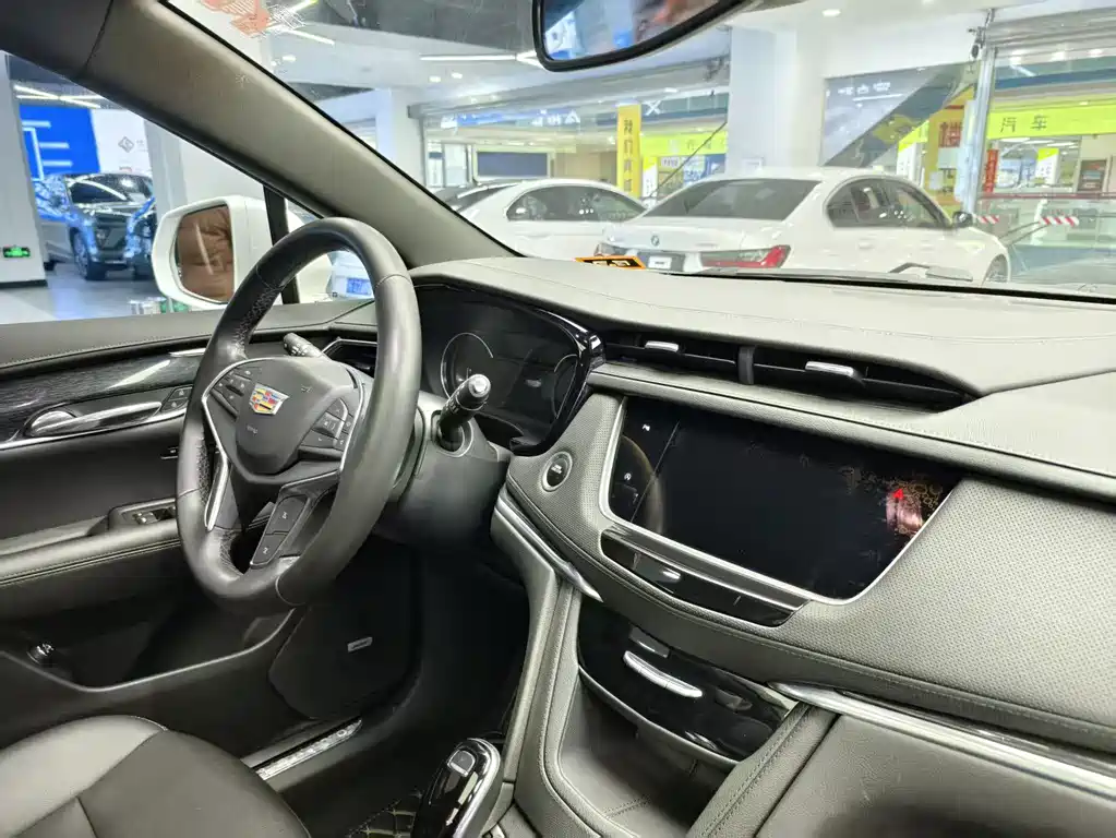 Cadillac XT5 2021 28T luxury model купить на сайте DeffCars