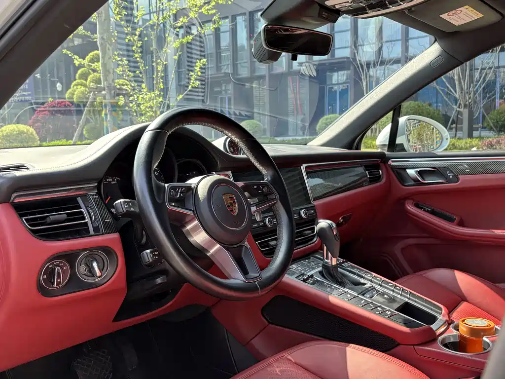 Macan 2021 Macan 2.0T купить на сайте DeffCars