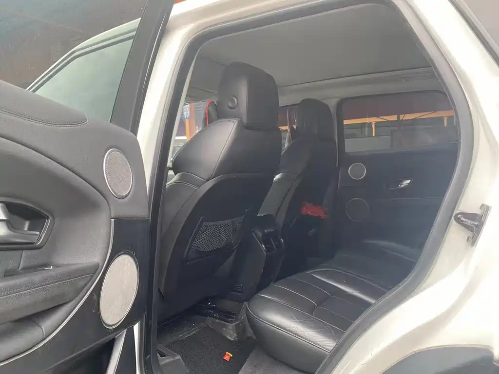 Range Rover Evoque 2018 240PS PURE Fashion Edition купить на сайте DeffCars