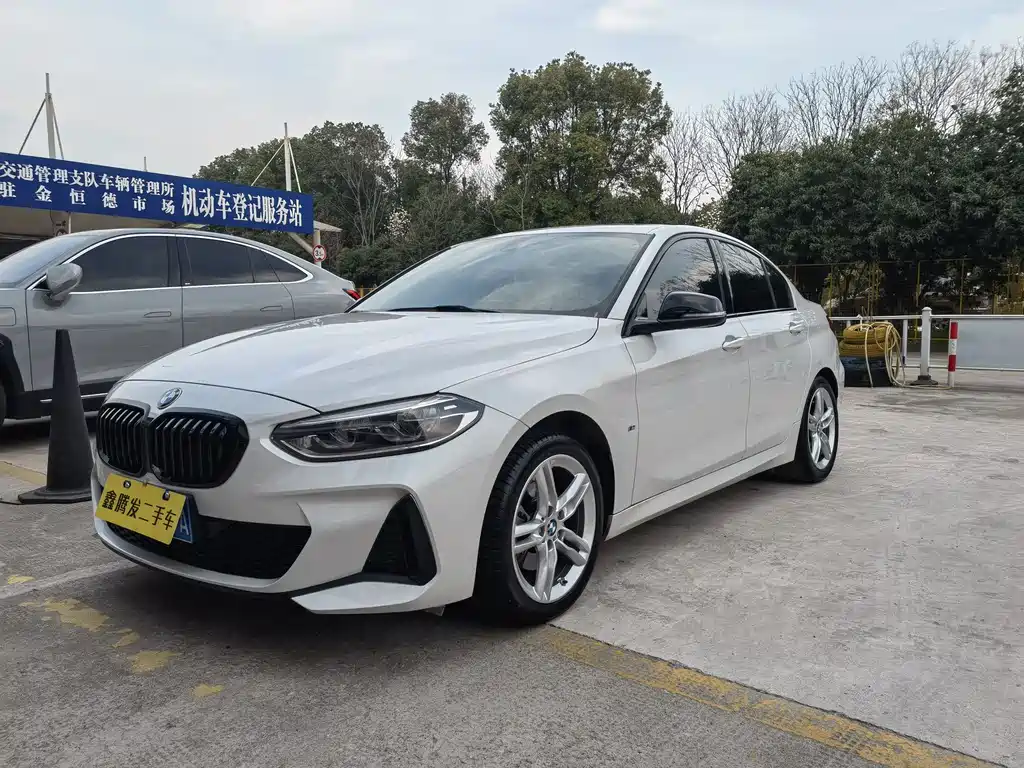 BMW 1 Series 2022 120i M Sports Night Edition купить на сайте DeffCars