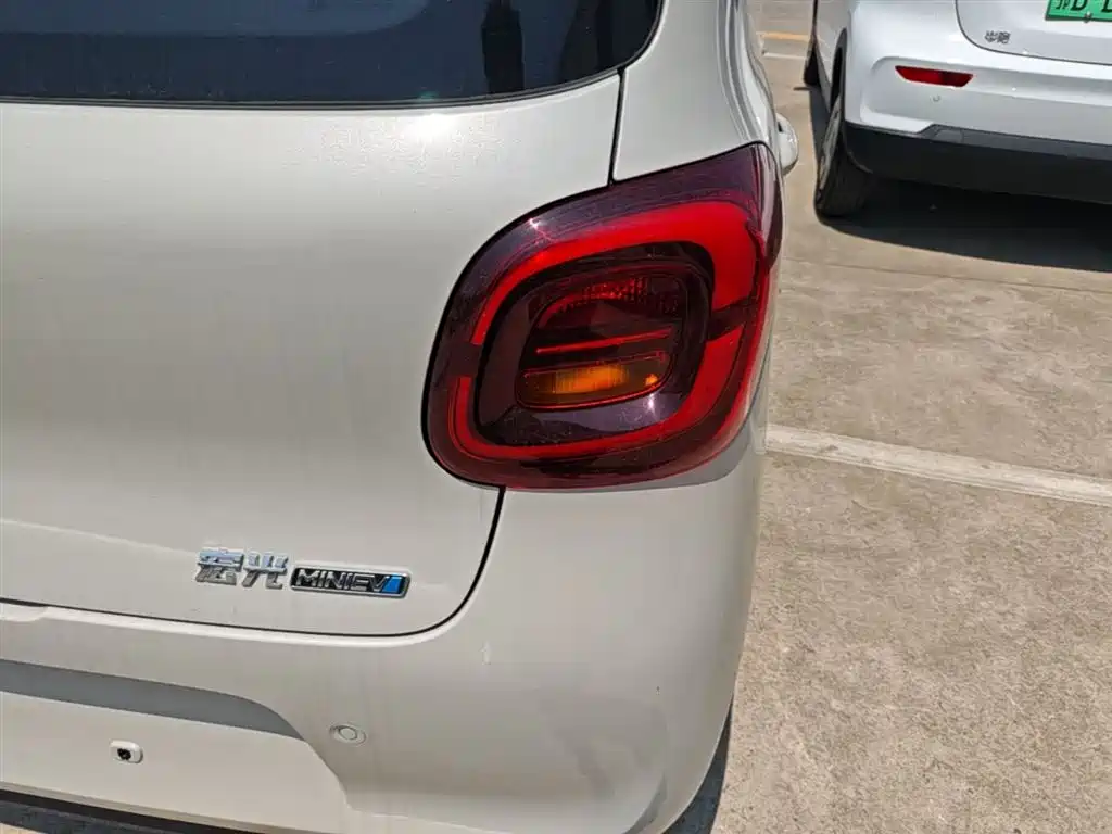 Hongguang MINIEV 2025 fourth generation four-door version advanced model купить на сайте DeffCars