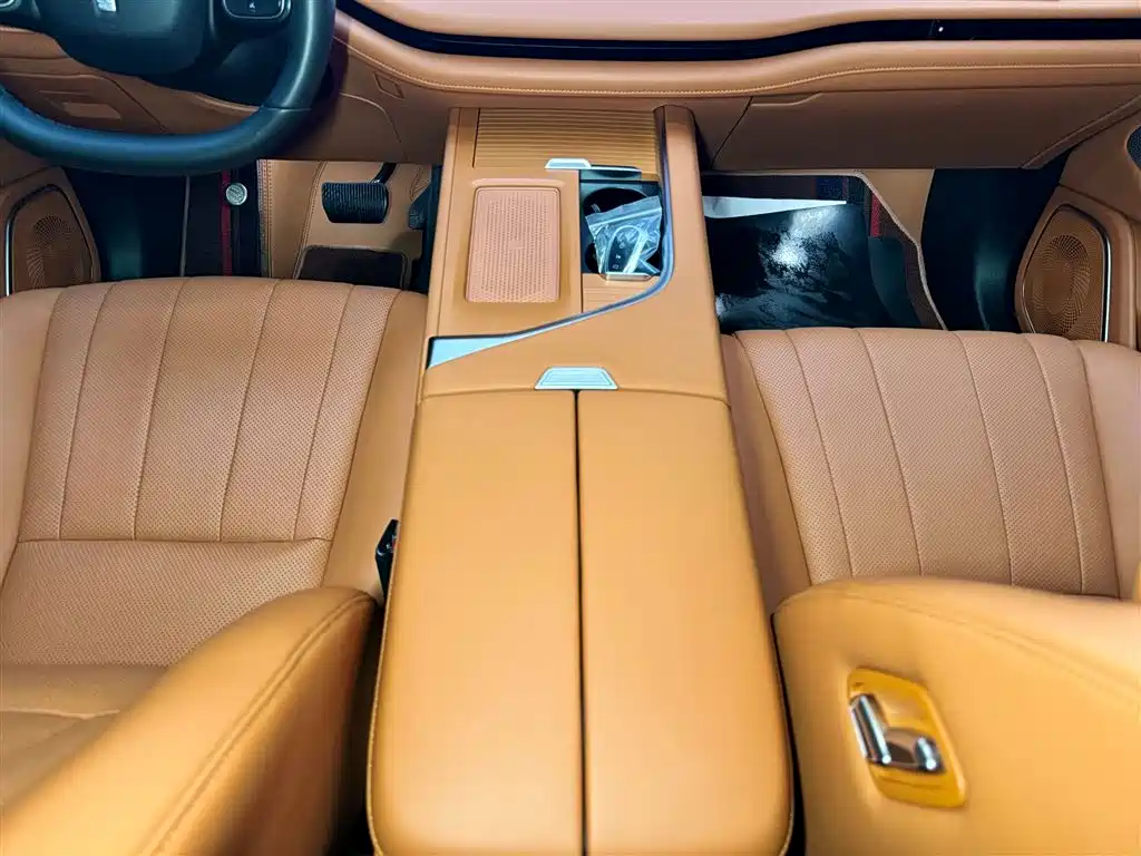 Wei brand Lanshan 2025 four-wheel drive Max купить на сайте DeffCars