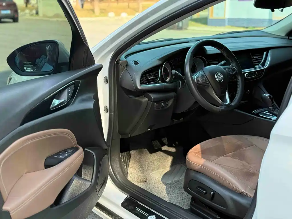 Regal 2019 20T Elite National VI купить на сайте DeffCars