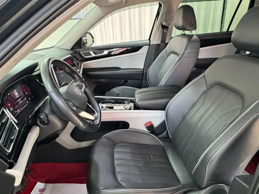 Touron 2021 380TSI four-wheel drive luxury version купить на сайте DeffCars